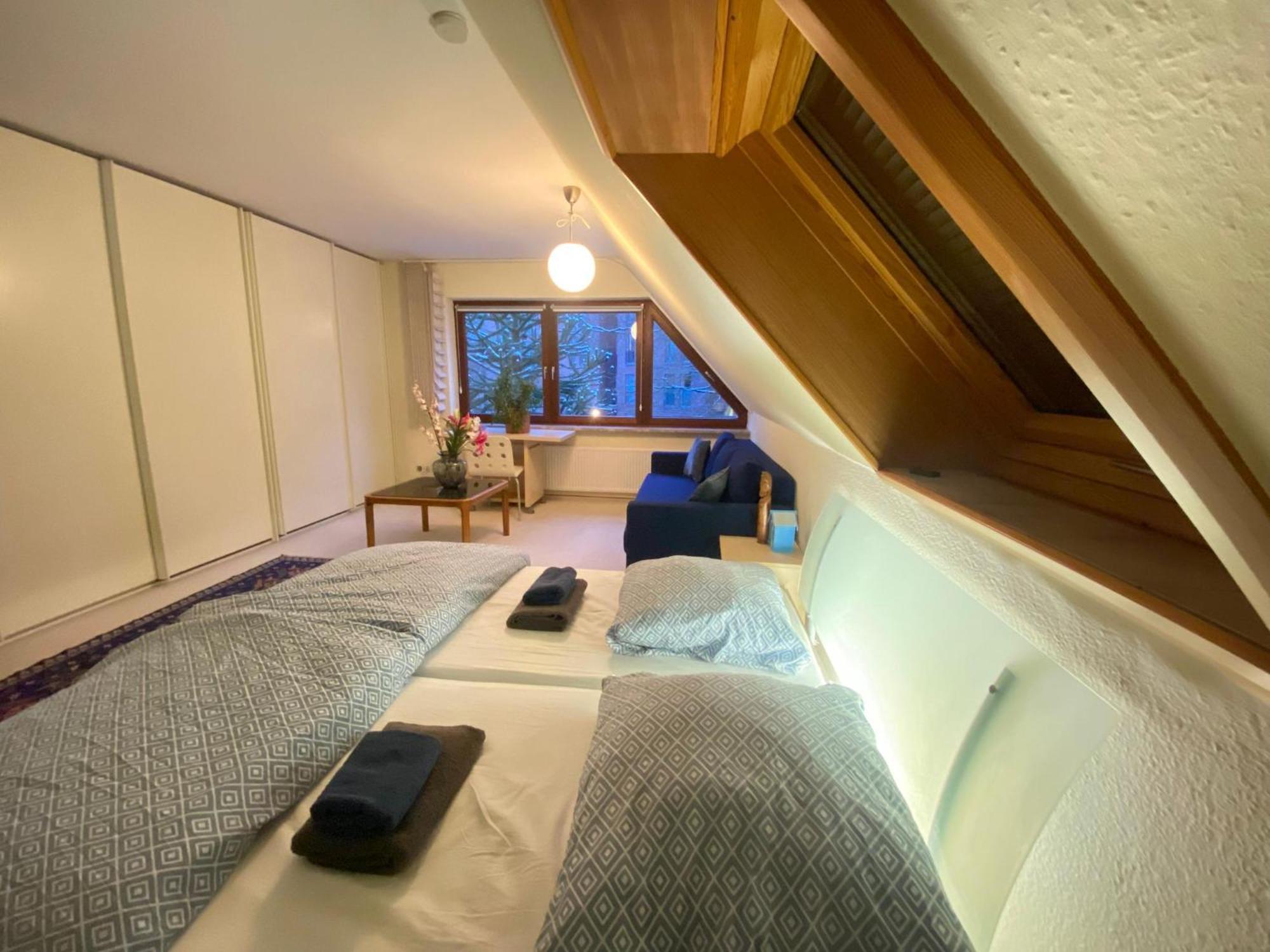 Gartenblick-Oase: Obergeschosswohnung In Hamburg Bagian luar foto